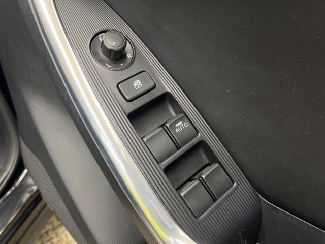 ＣＸ－５ ＸＤ　Ｌパッケージ　禁煙車　純正８型ナビＴＶ　ＢＯＳＥサウンド　バックカメラ　ＨＩＤヘッド　純正１９インチＡＷ　本革シート　衝突軽減　リアビークルモニタリング　クルーズコントロール　パワーシート　シートヒーター　ＥＴＣ（52枚目）