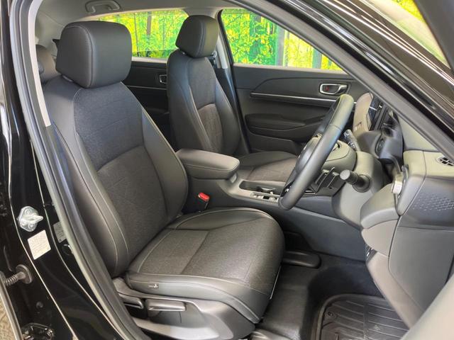 ヴェゼル ｅ：ＨＥＶ　Ｚ　禁煙車　純正８型ディスプレイオーディオ　バックカメラ　ホンダセンシング　渋滞追従アダプティブクルーズ　ハンズフリー電動バックドア　半革シート　シートヒーター　ＡｐｐｌｅＣａｒＰｌａｙ　ＥＴＣ（9枚目）