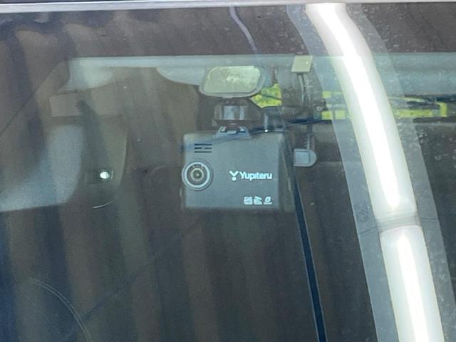 ヴェゼル ｅ：ＨＥＶ　Ｚ　禁煙車　純正８型ディスプレイオーディオ　バックカメラ　ホンダセンシング　渋滞追従アダプティブクルーズ　ハンズフリー電動バックドア　半革シート　シートヒーター　ＡｐｐｌｅＣａｒＰｌａｙ　ＥＴＣ（53枚目）