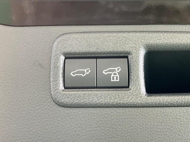 ハリアーハイブリッド Ｇ　禁煙車　純正１２．３型ディスプレイＴＶ　バックカメラ　セーフティセンス　ブラインドスポットモニタ　デジタルインナーミラー　電動バックドア　半革　パワーシート　ＡｐｐｌｅＣａｒＰｌａｙ　ＥＴＣ２．０（8枚目）
