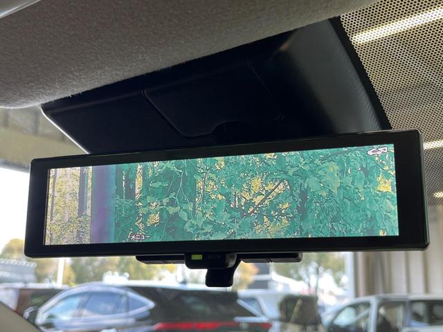 �y�C���e���W�F���g���[���~���[�z��Ȃ̑傫�ȉו��⓯��҂Ō�����m�F���Â炢���ł����S�I�J�������B�e�����ԗ�����̉f�������[���~���[���ɕ\���B�N���A�Ȏ��E�ŏ󋵂̊m�F���\�ł��I