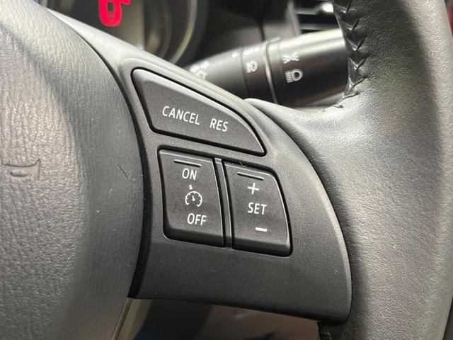 �y�N���[�Y�R���g���[���z�������H�����N���N���s�B�A�N�Z���𗣂��Ă���葬�x�ő��s���ł��A�������^�]���̕��S���y���I�����E�������ȒP�ȃX�C�b�`����Œ����ł��܂��B