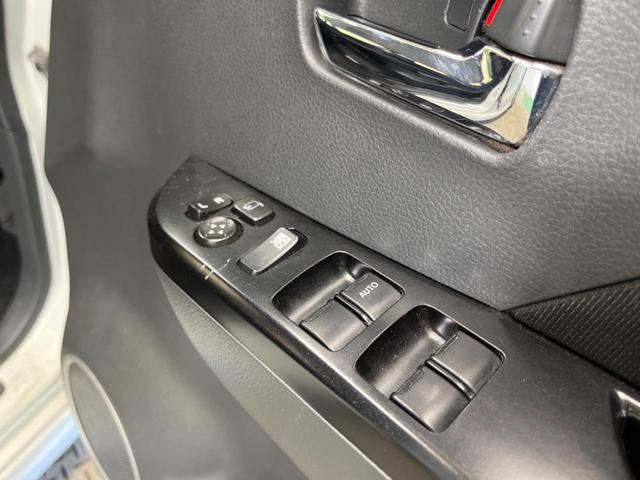 �y�d���i�[�~���[�z�T�C�h�~���[�͓d���i�[���ƂȂ��Ă���A�������ԏ�ł��L�Y�������X�N��}�����܂��B