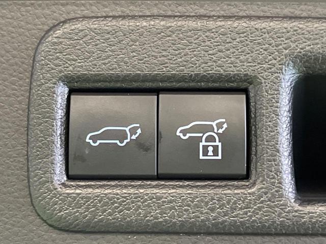 ハリアー Ｚ　ブラウン内装　禁煙車　純正１２．３型ナビＴＶ　ＪＢＬサウンド　パノラミックビューモニタ　セーフティセンス　ブラインドスポットモニタ　デジタルインナーミラー　ハンズフリー電動バックドア　ＥＴＣ２．０（7枚目）