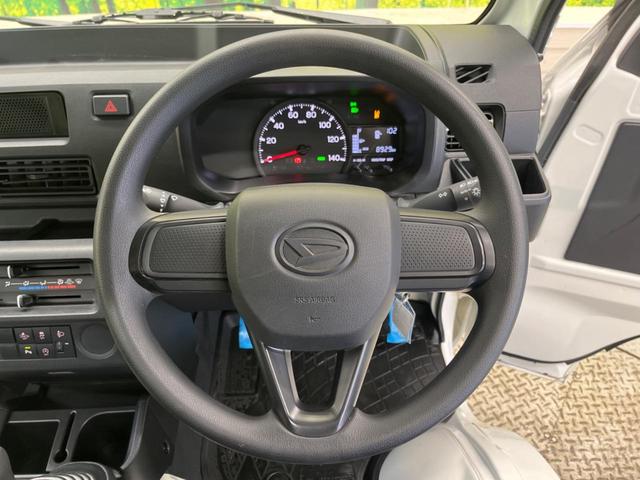 ハイゼットトラック スタンダード 4WD 5速MT スマートアシスト コーナーセンサ 純正FM/AMラジオ オートライト オートハイビーム 車線逸脱警告 前後誤発進抑制 荷台ゴムマット(4枚目)