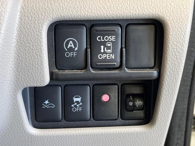 デイズルークス X 純正ナビフルセグ アラウンドビューモニタ 禁煙車 電動スライドドア エマージェンシーブレーキ スマートキー オートエアコン 後席シーリングファン/サンシェード ETC Bluetooth DVD再生(6枚目)