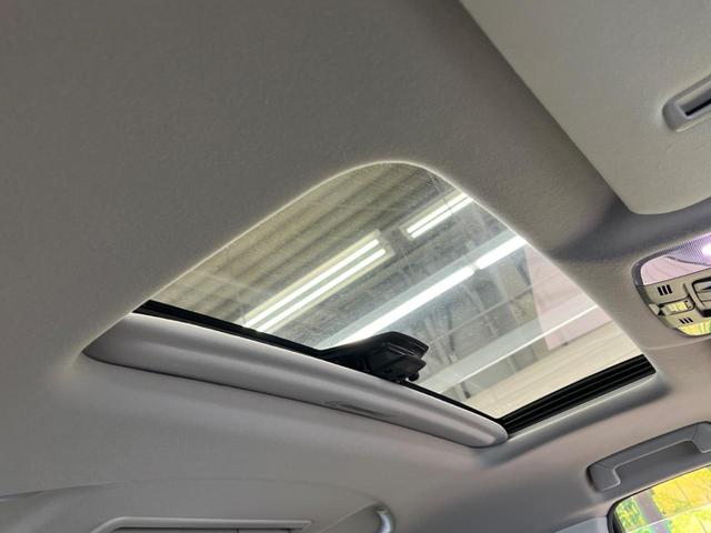アルファード ２．５Ｓ　Ｃパッケージ　禁煙車　ツインムーンルーフ　純正９型ディスプレイＴＶ　純正１２型後席モニター　バックカメラ　トヨタセーフティセンス　ブラインドスポットモニタ　デジタルインナーミラー　両側電動ドア　電動バックドア（3枚目）