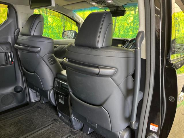 アルファード ２．５Ｓ　Ｃパッケージ　禁煙車　ツインムーンルーフ　純正９型ディスプレイＴＶ　純正１２型後席モニター　バックカメラ　トヨタセーフティセンス　ブラインドスポットモニタ　デジタルインナーミラー　両側電動ドア　電動バックドア（44枚目）