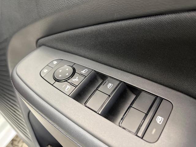 ノート Ｘ　全周囲カメラ　衝突被害軽減システム　禁煙車　ドラレコ　コーナーセンサー　スマートキー　ＬＥＤヘッド　オートライト　オートエアコン　Ｂｌｕｅｔｏｏｔｈ　ＣＤ　ＤＶＤ再生　ＬＥＤフォグ（51枚目）