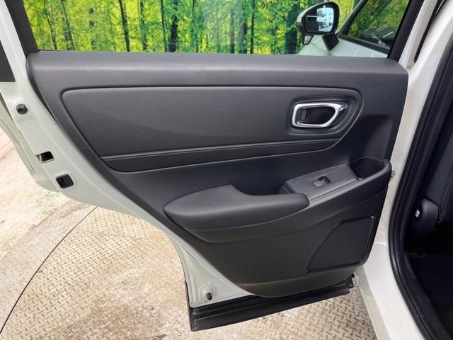 ヴェゼル ｅ：ＨＥＶ　Ｘ　禁煙車　メーカー９型ナビＴＶ　バックカメラ　ホンダセンシング　渋滞追従アダプティブクルーズ　ＬＥＤヘッド　純正１６インチＡＷ　電動パーキングブレーキ　オートブレーキホールド　ＡｐｐｌｅＣａｒＰｌａｙ（35枚目）