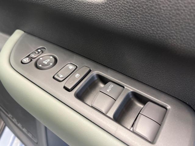 フリード e:HEVクロスター 登録済未使用車 6人乗 ホンダセンシング 両側電動ドア ナビ装着スペシャルPKG フルLEDヘッド 純正15インチAW 半革シート シートヒーター スマートキー オートエアコン リアクーラー(51枚目)