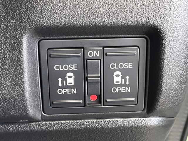 Ｎ－ＢＯＸカスタム ターボ　禁煙車　純正９型ナビＴＶ　マルチビューカメラ　両側電動ドア　ホンダセンシング　アダプティブクルーズ　渋滞追従アダプティブクルーズ　電動パーキングブレーキ　純正１５インチＡＷ　半革シート　シートヒーター（5枚目）