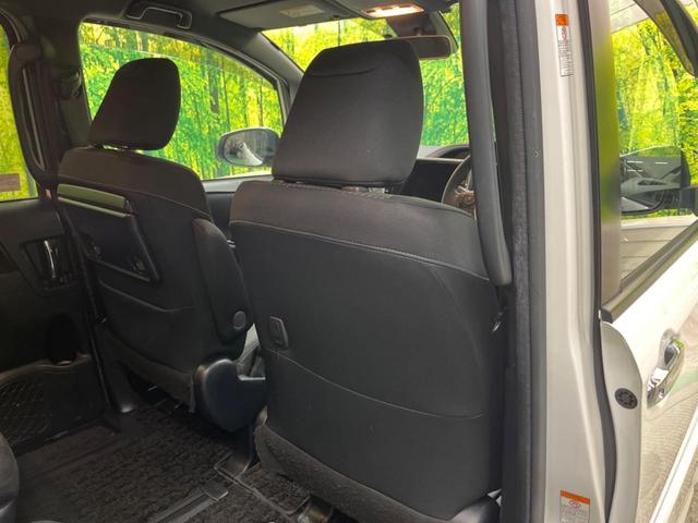 ヴォクシー ＺＳ　煌ＩＩ　禁煙車　ＢＩＧ－Ｘ１１型ナビＴＶ　１２．８型リアビジョン　両側電動ドア　バックカメラ　セーフティセンス　インテリジェントクリアランスソナー　クルーズコントロール　後席オートエアコン　ダブルゾーン（34枚目）