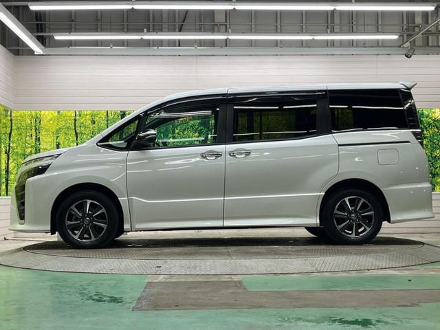 ヴォクシー ＺＳ　煌ＩＩ　禁煙車　ＢＩＧ－Ｘ１１型ナビＴＶ　１２．８型リアビジョン　両側電動ドア　バックカメラ　セーフティセンス　インテリジェントクリアランスソナー　クルーズコントロール　後席オートエアコン　ダブルゾーン（56枚目）