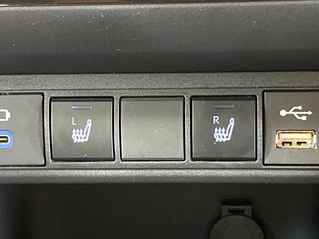 ヤリスクロス ハイブリッドＺ　アドベンチャー　禁煙車　純正８型ディスプレイ　パノラミックビューモニタ　セーフティセンス　ブラインドスポットモニタ　フルＬＥＤヘッド　純正１８インチＡＷ　ルーフレール　シートヒーター　パワーシート　ＥＴＣ（7枚目）