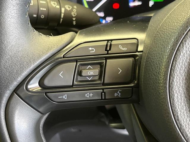 ヤリスクロス ハイブリッドＺ　アドベンチャー　禁煙車　純正８型ディスプレイ　パノラミックビューモニタ　セーフティセンス　ブラインドスポットモニタ　フルＬＥＤヘッド　純正１８インチＡＷ　ルーフレール　シートヒーター　パワーシート　ＥＴＣ（29枚目）