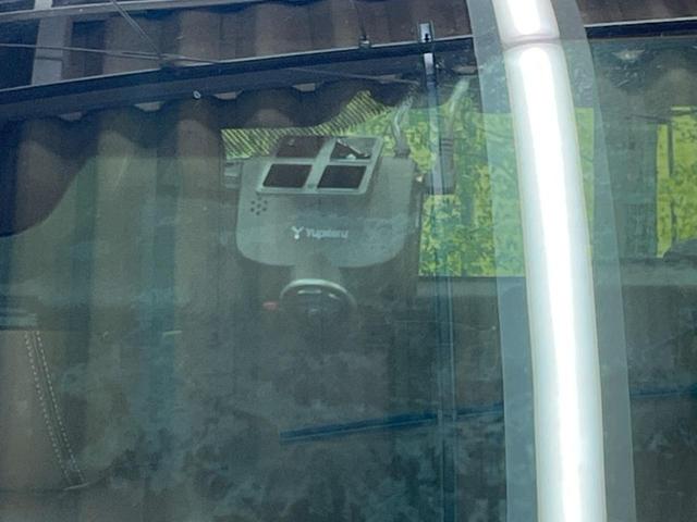 ヤリスクロス ハイブリッドＺ　アドベンチャー　禁煙車　純正８型ディスプレイ　パノラミックビューモニタ　セーフティセンス　ブラインドスポットモニタ　フルＬＥＤヘッド　純正１８インチＡＷ　ルーフレール　シートヒーター　パワーシート　ＥＴＣ（31枚目）