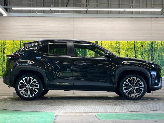 ヤリスクロス ハイブリッドＺ　アドベンチャー　禁煙車　純正８型ディスプレイ　パノラミックビューモニタ　セーフティセンス　ブラインドスポットモニタ　フルＬＥＤヘッド　純正１８インチＡＷ　ルーフレール　シートヒーター　パワーシート　ＥＴＣ（53枚目）