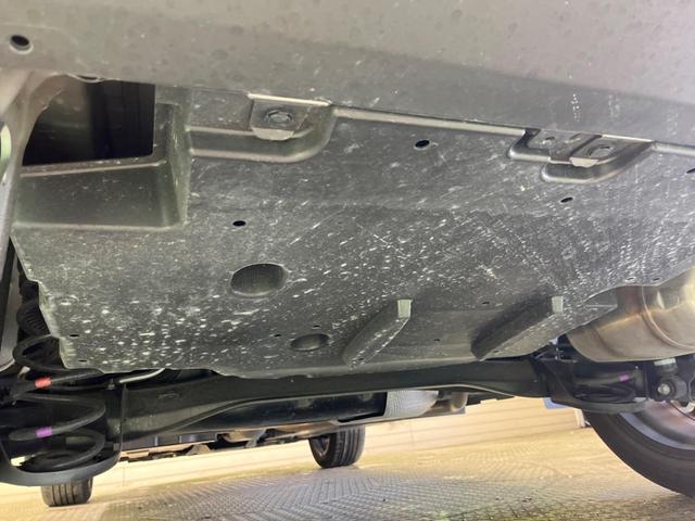 ヤリスクロス ハイブリッドＺ　アドベンチャー　禁煙車　純正８型ディスプレイ　パノラミックビューモニタ　セーフティセンス　ブラインドスポットモニタ　フルＬＥＤヘッド　純正１８インチＡＷ　ルーフレール　シートヒーター　パワーシート　ＥＴＣ（56枚目）