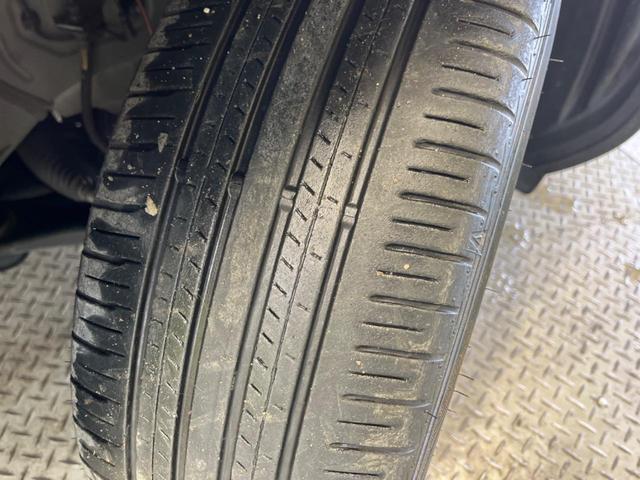 ヤリスクロス ハイブリッドＺ　アドベンチャー　禁煙車　純正８型ディスプレイ　パノラミックビューモニタ　セーフティセンス　ブラインドスポットモニタ　フルＬＥＤヘッド　純正１８インチＡＷ　ルーフレール　シートヒーター　パワーシート　ＥＴＣ（57枚目）