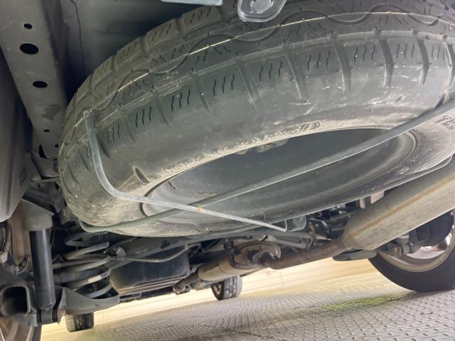 ヴェルファイア ２．４Ｚ　両側電動スライドドア　ＡＬＰＩＮＥ８型ナビ　ＡＬＰＩＮＥ後席モニター　バックカメラ　　禁煙車　コーナーセンサー　スマートキー　ＨＩＤヘッド　ビルトインＥＴＣ　純正１８インチアルミ　オートライト（29枚目）