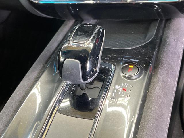 ヴェゼル ハイブリッドＲＳ・ホンダセンシング　純正８インチナビ　バックカメラ　ホンダセンシング　レーダークルーズ　禁煙車　コンフォートビューＰＫＧ　スマートキー　ＬＥＤヘッド　シートヒーター　ＥＴＣ　純正１８インチアルミ（56枚目）