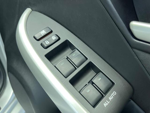 プリウス Ｓ　禁煙車　ナビフルセグ　バックカメラ　ＨＩＤヘッド　純正１５インチＡＷ　スマートキー　オートライト　オートエアコン　ＥＴＣ　６スピーカー　ステアリングリモコン　ＤＶＤ再生（45枚目）