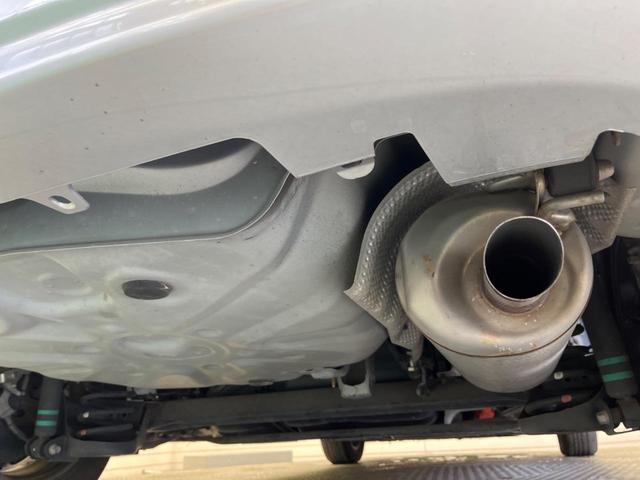 プリウス Ｓ　禁煙車　ナビフルセグ　バックカメラ　ＨＩＤヘッド　純正１５インチＡＷ　スマートキー　オートライト　オートエアコン　ＥＴＣ　６スピーカー　ステアリングリモコン　ＤＶＤ再生（52枚目）