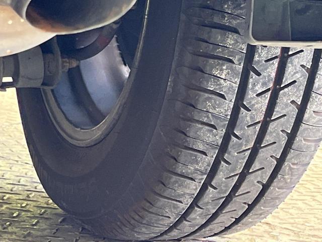 プリウス Ｓ　禁煙車　ナビフルセグ　バックカメラ　ＨＩＤヘッド　純正１５インチＡＷ　スマートキー　オートライト　オートエアコン　ＥＴＣ　６スピーカー　ステアリングリモコン　ＤＶＤ再生（54枚目）