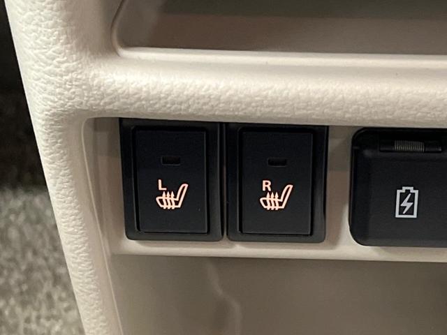 【シートヒーター】寒い日に重宝するシートヒーター!エアコンより早く温まってくれるので寒がりの人も安心ですね♪エアコンの温風は乾燥するから苦手、という方にもをおすすめです。