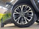 ハイブリッドＺ　禁煙車　衝突軽減装置　レーダークルーズ　純正ディスプレイオーディオ　全周囲カメラ　ブラインドスポットモニター　ハンズフリーパワーバックドア　クリアランスソナー　ＬＥＤヘッド　オートハイビーム（13枚目）