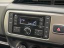 ヴィッツ F 禁煙車 CD再生 横滑り防止装置 電動格納ミラー ブラック内装 シルバー加飾付きステアリングホイール アイドリングストップ ブラック加飾付きヘッドランプ LEDリアコンビネーションランプ リモコンキー 中古車画像_3