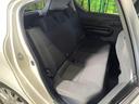 後部座席も気になるようなキズ・汚れやへたり等、大きなダメージはなく、良好な状態です。