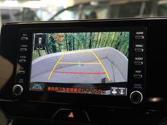 【バックカメラ】駐車時に後方がリアルタイム映像で確認できます。大型商業施設や立体駐車場での駐車時や、夜間のバック時に大活躍！運転スキルに関わらず、今や必須となった装備のひとつです！ 4