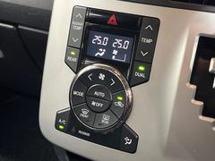 【左右独立型フルオートエアコン】運転席と助手席でそれぞれお好みの温度に設定可能。同乗者にも配慮した、快適な空調をお届け致します。 6