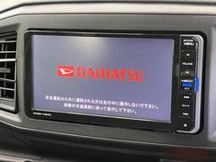 【純正ＳＤナビ】ナビゲーション機能はもちろん、多彩なメディアをお使いいただけます。フルセグＴＶ、Ｂｌｕｅｔｏｏｔｈ接続、ＣＤ・ＤＶＤ再生も可能！ 3