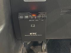 【ＥＴＣ】高速道路の料金所をストレスなく通過！話題のスポットやサービスエリアに多い「スマートIntercooler」利用時は必須のアイテムです。当店でセットアップを実施、ご納車当日からすぐにご利用いただけます！ 7