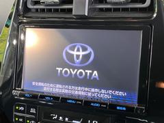 【純正９型ＳＤナビ】ナビゲーション機能はもちろん、多彩なメディアを大画面でお楽しみいただけます。フルセグＴＶ、ミュージックサーバー、Ｂｌｕｅｔｏｏｔｈ接続ＣＤ・ＤＶＤ再生も可能！ 3