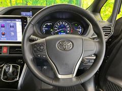 【トヨタセーフティセンス】プリクラッシュセーフティシステム・レーンディパーチャーアラート・オートマチックハイビームをセットで装備。予防安全・衝突安全装備が快適なドライブをサポートします。 6