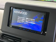 【ナビゲーション】目的地までしっかり案内してくれる使いやすいナビ。Ｂｌｕｅｔｏｏｔｈ接続すればお持ちのスマホやＭＰ３プレイヤーの音楽を再生可能！毎日の運転がさらに楽しくなります！！ 3