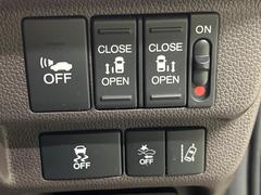 ��ξ¦�ѥ���饤�ɥɥ��ۥ��ޡ��ȥ����䱿ž�ʤΥ����å��Ǹ���ξ¦���饤�ɥɥ��γ��Ĥ���ǽ����ư�������Ϥ�����ƥɥ��򳫤���ɬ�פ�̵���������ʤ����ͤǤ��ñ�˳����Ĥ�Ǥ���Ŭ�Ǥ��� 6