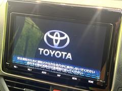 �ڽ��������ʥӡۿ͵��ν����ʥӤ������������ǥ�����ǽ�⽼�¤��Ƥ��ꡢ�£�������������³����Ф������Υ��ޥۤ�ͣУ��ץ쥤�䡼�β��ڤ������ǽ�������α�ž������˳ڤ����ʤ�ޤ����� 3