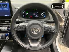 【トヨタセーフティセンス】走行中に前方の車両等を認識し、衝突しそうな時は警報とブレーキで衝突回避と被害軽減をアシスト。より安全にドライブをお楽しみいただけます。 5