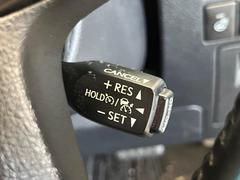 �ڥ졼�������롼������ȥ�����۹�®ƻϩ�Ǥ�Ĺ��Υ���Ԥ��ڤˡ�����ư��®�٤��ݤĥ��롼������ȥ����뤬�����ͷڸ������ƥ��Ϣ�Ȥ��������μ�ξ���Τ��Ƽִ֤��ݤĤ褦��®��Ĵ�ᤷ�Ƥ���ޤ����� 6