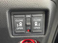 ��ξ¦�ѥ���饤�ɥɥ��ۥ��ޡ��ȥ����䱿ž�ʤΥ����å��Ǹ���ξ¦���饤�ɥɥ��γ��Ĥ���ǽ����ư�������Ϥ�����ƥɥ��򳫤���ɬ�פ�̵���������ʤ����ͤǤ��ñ�˳����Ĥ�Ǥ���Ŭ�Ǥ��� 5