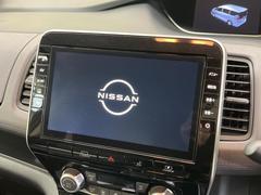 �ڽ�������������ʥӡۿ͵��ν����ʥӤ������������ǥ�����ǽ�⽼�¤��Ƥ��ꡢ�£�������������³����Ф������Υ��ޥۤ�ͣУ��ץ쥤�䡼�β��ڤ������ǽ�������α�ž������˳ڤ����ʤ�ޤ����� 3