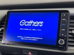 �ڽ��������ʥӡۿ͵��ν����ʥӤ������������ǥ�����ǽ�⽼�¤��Ƥ��ꡢ�£�������������³����Ф������Υ��ޥۤ�ͣУ��ץ쥤�䡼�β��ڤ������ǽ�������α�ž������˳ڤ����ʤ�ޤ����� 3