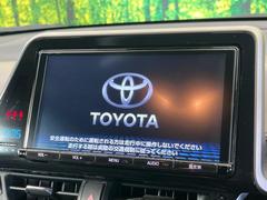 �ڽ��������ʥӡۿ͵��ν����ʥӤ������������ǥ�����ǽ�⽼�¤��Ƥ��ꡢ�£�������������³����Ф������Υ��ޥۤ�ͣУ��ץ쥤�䡼�β��ڤ������ǽ�������α�ž������˳ڤ����ʤ�ޤ����� 3