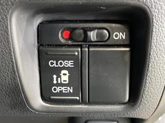 �ڥѥ���饤�ɥɥ��ۥ��ޡ��ȥ����䱿ž�ʤΥ����å��ǥ��饤�ɥɥ��γ��Ĥ���ǽ����ư�������Ϥ�����ƥɥ��򳫤���ɬ�פ�̵���������������ͤǤ⡢�Ť���ʪ����äƤ������饯�˳����Ĥ�Ǥ��ޤ��� 4