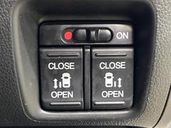 ��ξ¦�ѥ���饤�ɥɥ��ۥ��ޡ��ȥ����䱿ž�ʤΥ����å��Ǹ���ξ¦���饤�ɥɥ��γ��Ĥ���ǽ����ư�������Ϥ�����ƥɥ��򳫤���ɬ�פ�̵���������ʤ����ͤǤ��ñ�˳����Ĥ�Ǥ���Ŭ�Ǥ��� 6